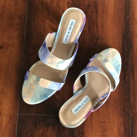 🆕Chelsea &amp; Violet Sandals. NWT  000AH