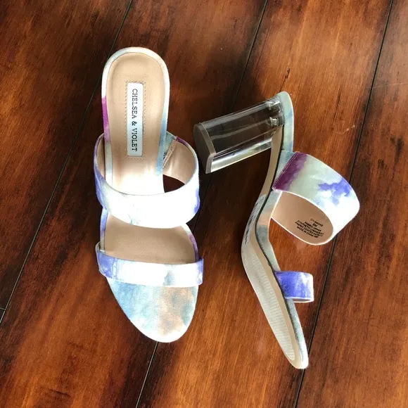 🆕Chelsea &amp; Violet Sandals. NWT  000AH