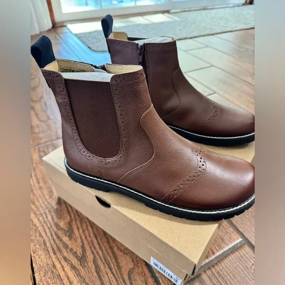 Chelsea Boots - Color Tan