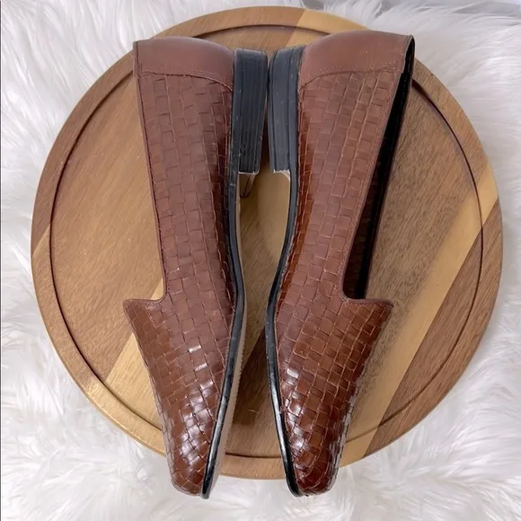 Chic Brown Leather Woven Loafers TROTTERS Liz III Slip-On Retro Preppy Casual