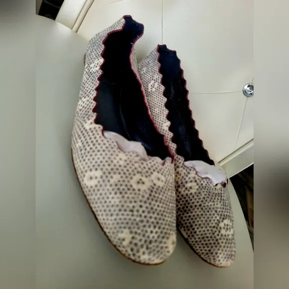 Chloe 100%Auth WomenScalloped Snakeskin Ballet Flats Genuine Leather Gray US 8.5