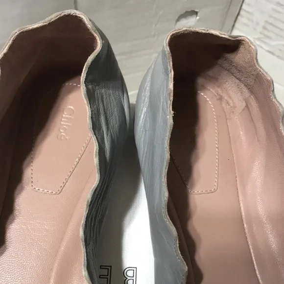 Chloe all around scallop leather flats. Made in Italy. EUC