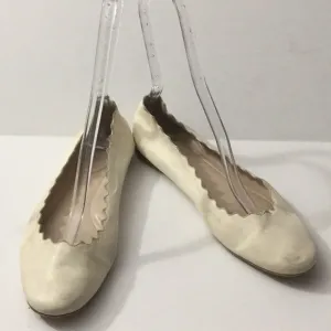 Chloe Lauren Scalloped Flats Size 40 Off White