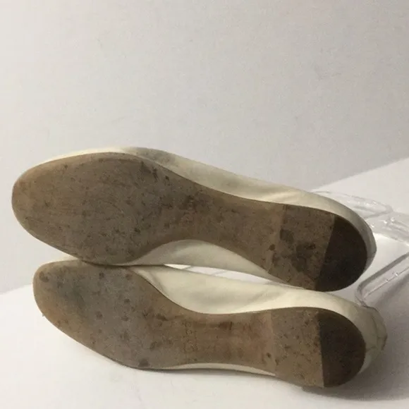 Chloe Lauren Scalloped Flats Size 40 Off White