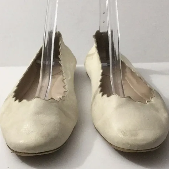 Chloe Lauren Scalloped Flats Size 40 Off White