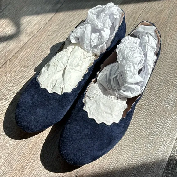 Chloe Lauren scalloped leathered ballet flats