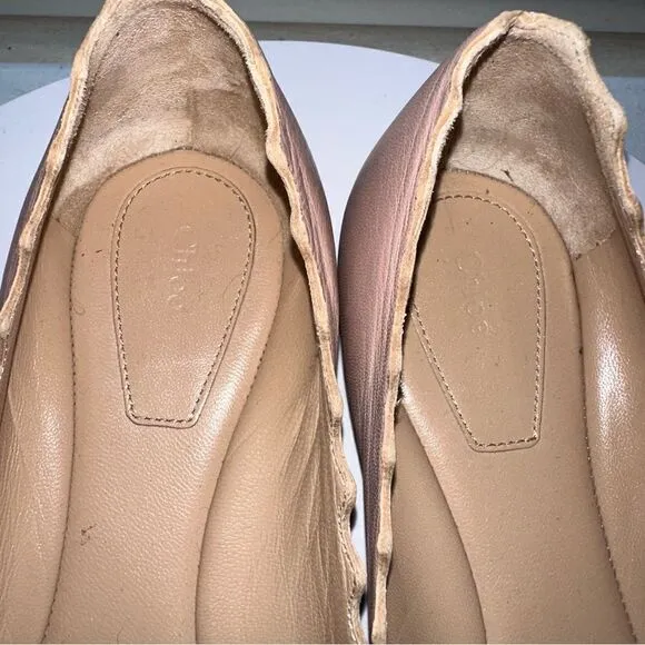 Chloe’ Leather Scalloped Edge Ballet Flats. Size 37. Beige. Very nice condition.