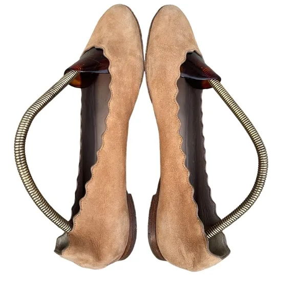 Chloe Scallop Flats Tan Soft Suede Flats Womens Size 36 EU 6 US Used