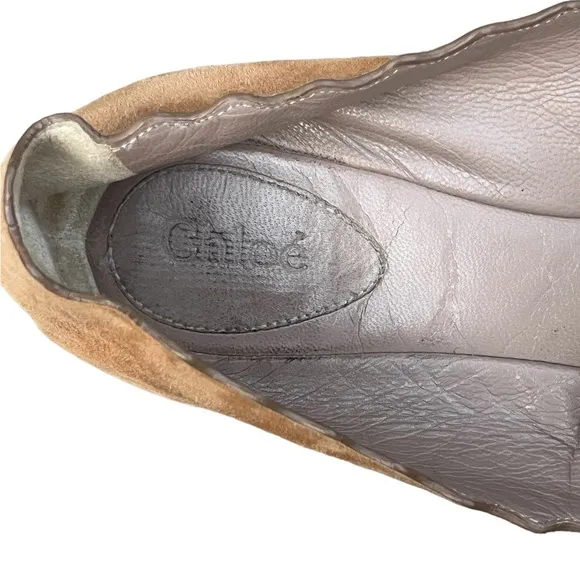 Chloe Scallop Flats Tan Soft Suede Flats Womens Size 36 EU 6 US Used