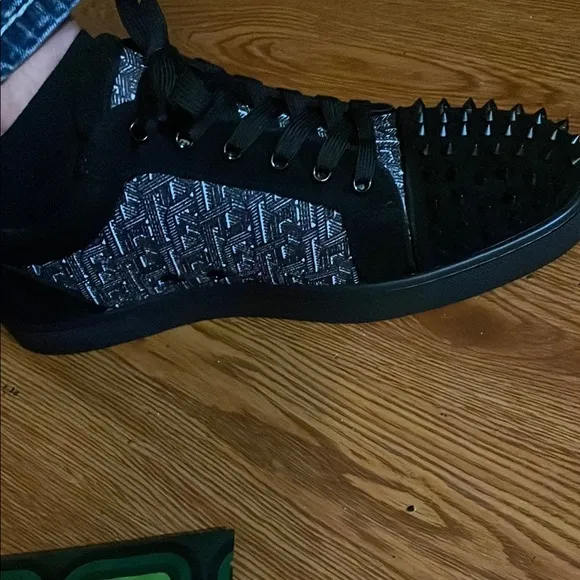 Christian Louboutin Black low Top Sneakers