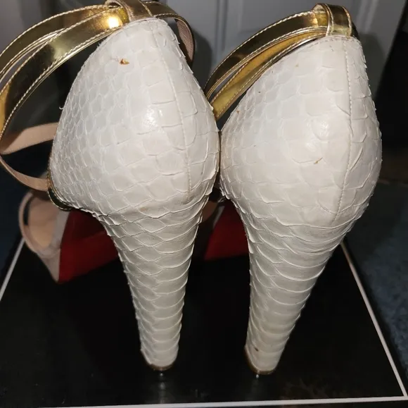 CHRISTIAN LOUBOUTIN IVORY REPTILE LEATHER &amp; SUEDE GOLD ANKLESTRAP SANDALS, 41