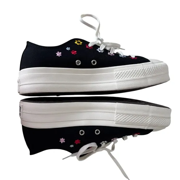 Chuck Taylor All Star Lift Platform Low 'Floral Embroidery Converse Sneakers 9