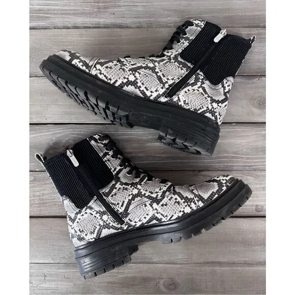 CIRCUS SAM EDELMAN GIOVANNY COMBAT Snakeskin Zip Platform BOOTS SIZE 8