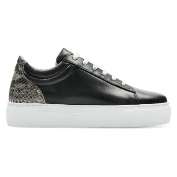 Clarks Black Leather Tansy Run Snake Sneakers 8.5