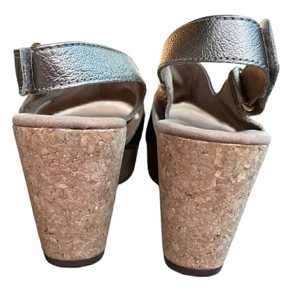 Clarks Collection Gold Metallic Annadel Bari Cork Wedge Sandals Women’s Size 11