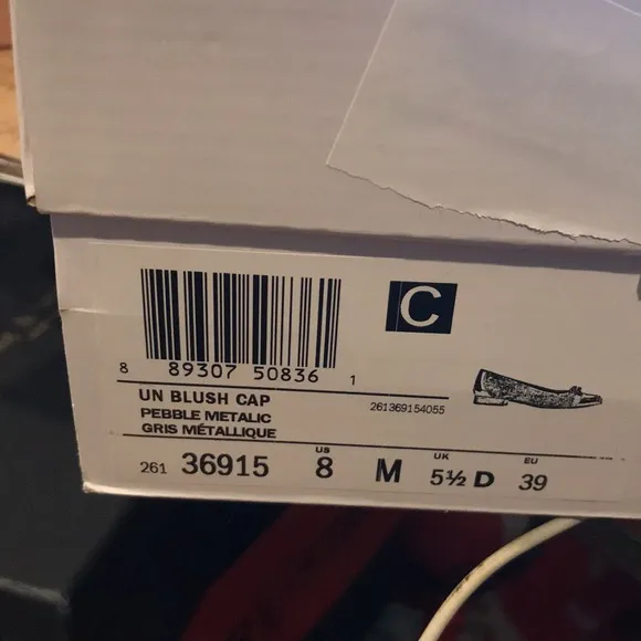 Clarks flats