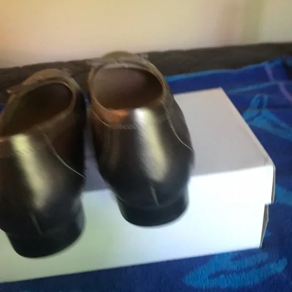 Clarks flats