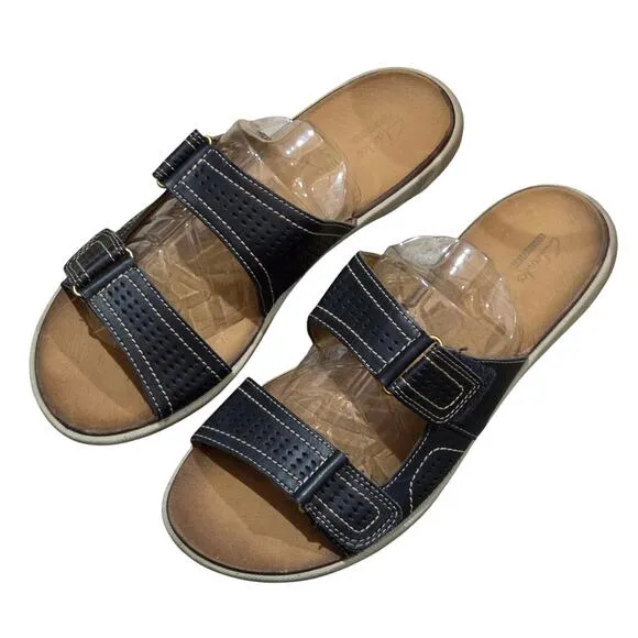 Clarks Leisa Black slip-on sandals size 9