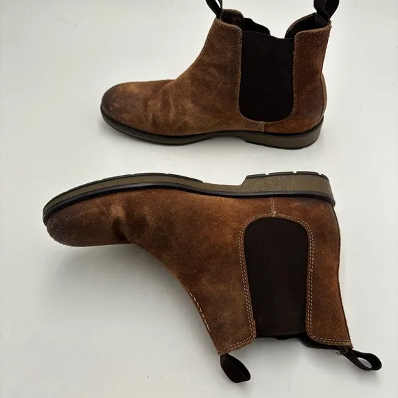 Clarks Men’s 9.5 Brown Suede Leather Chelsea Double Tab Pull On Ankle Boots