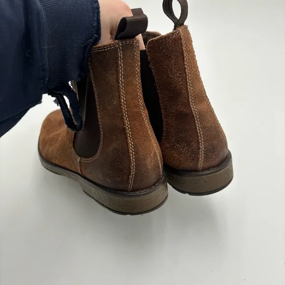 Clarks Men’s 9.5 Brown Suede Leather Chelsea Double Tab Pull On Ankle Boots