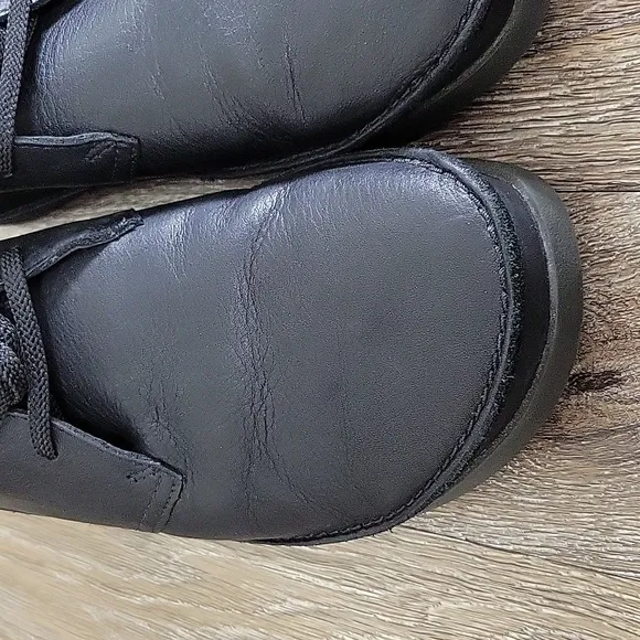 CLARKS Oakland Rise Classic Leather Boots Chukka Chelsea Black US 10.5 EUC