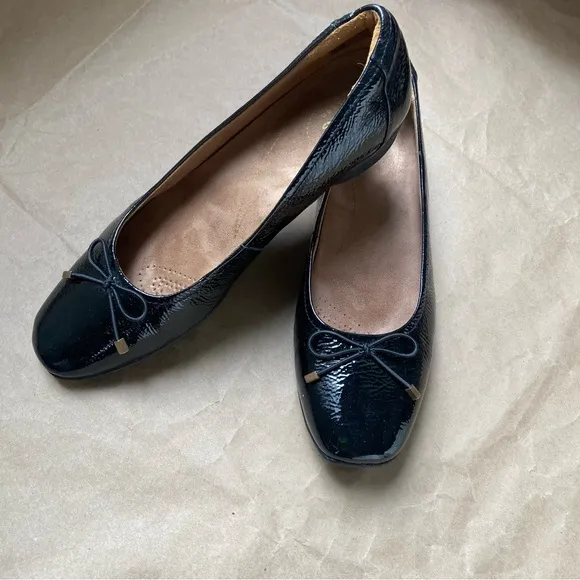 Clarks Women's Black Ballerina Flats Size 8.5