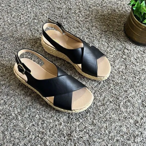 Clarks Womens US 7 M Sandals Kimmei Cross Wedge Black Leather Ankle Strap New