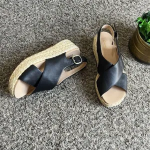 Clarks Womens US 7 M Sandals Kimmei Cross Wedge Black Leather Ankle Strap New