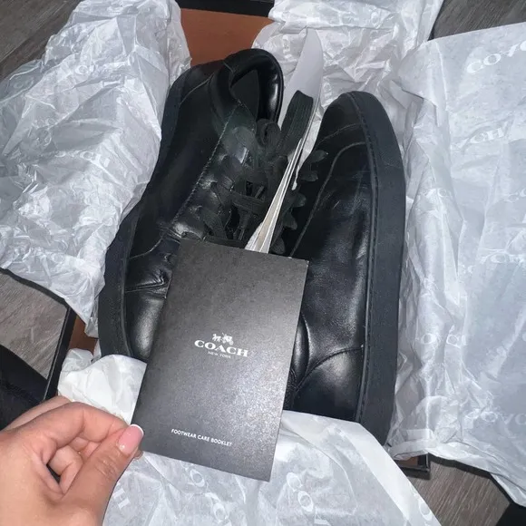 Coach  Black Leather Sneakers c126 Low Top Size 11D