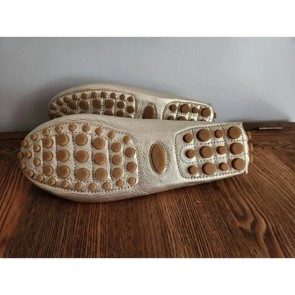Coach Nadia Gold Driving Moccasins sz 7.5 Never Worn