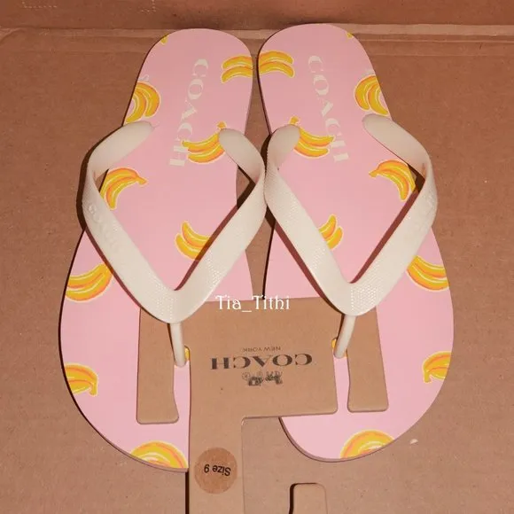 Coach Sandals/Flip Flops/Thong 🎉Host Pick🎉