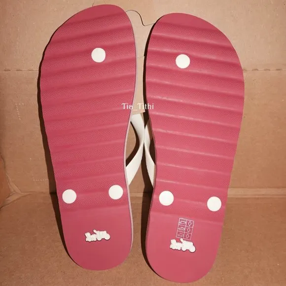 Coach Sandals/Flip Flops/Thong 🎉Host Pick🎉