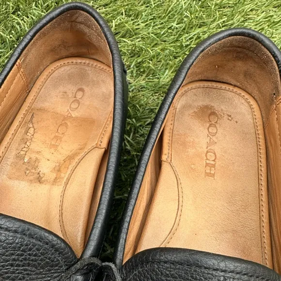 Coach Women's Arlene Slip On Pebbled Leather Driving Loafers Black Gold Sz 6.5