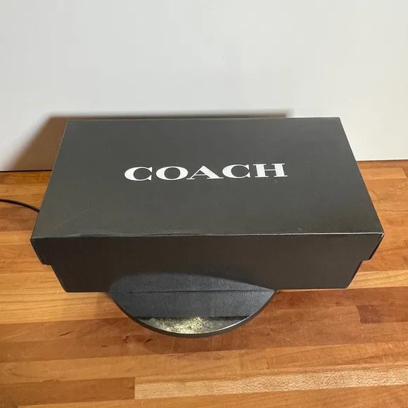 COACH Women's Crosby Driver Turnlock Flats