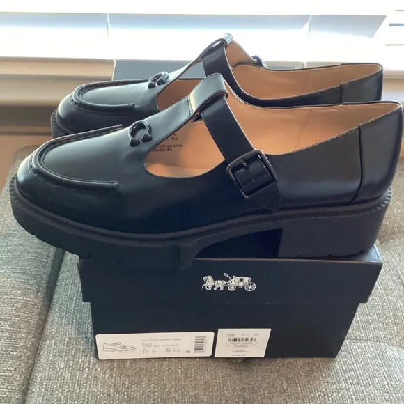 COACH Women's Liv Leather Mary Jane Flats, size 10