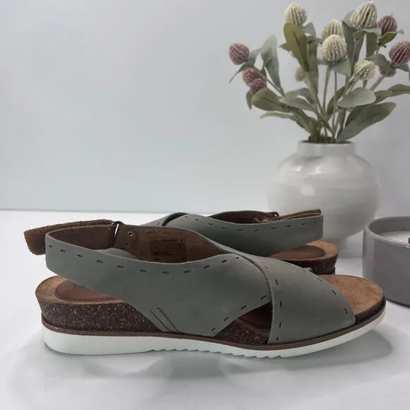 Cobb Hill Slingback Cross Strap Leather Sandals Sage CI7772 Women's 8.5 Tried on