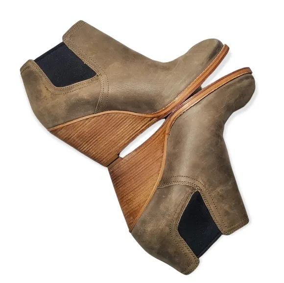Cole Haan Grand OS Stacked Wedge Olive Brushed Leather Chelsea Ankle Boots