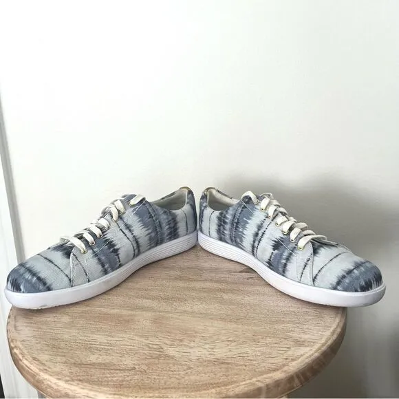 Cole Haan Grand Crosscourt Lace Uo Low Top Sneakers in Blue and White Size 7.5