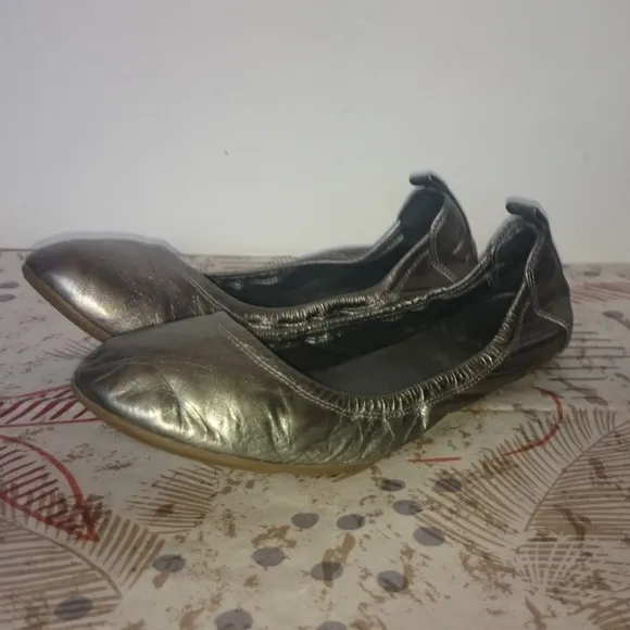 Cole Haan Nike Air Silver Ballet Flats - Size 6.5