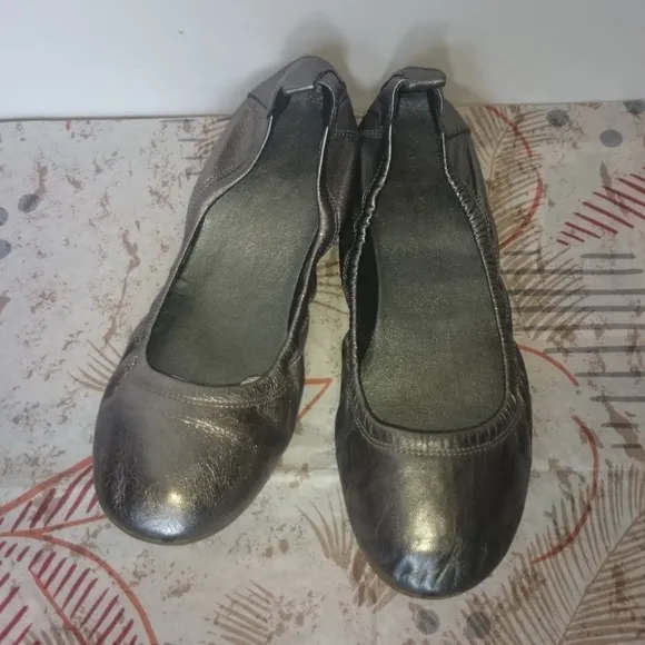 Cole Haan Nike Air Silver Ballet Flats - Size 6.5
