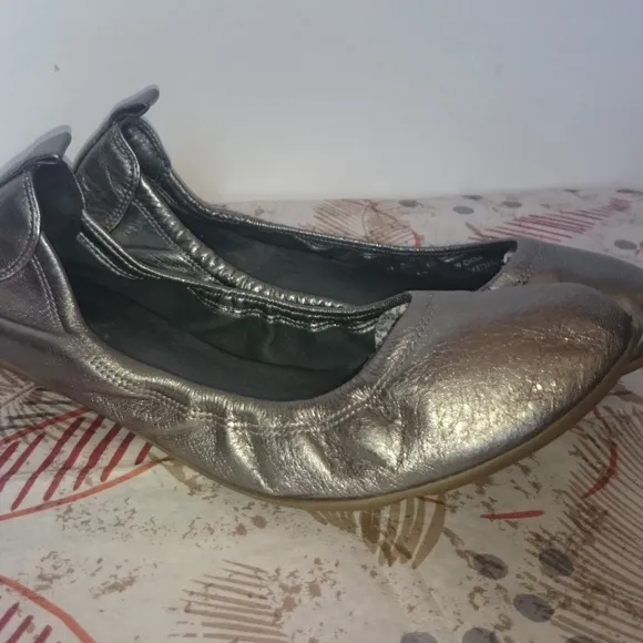 Cole Haan Nike Air Silver Ballet Flats - Size 6.5