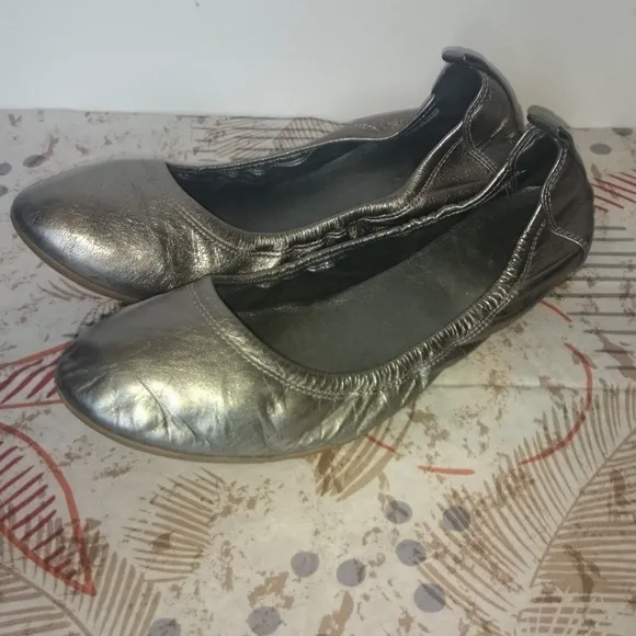 Cole Haan Nike Air Silver Ballet Flats - Size 6.5