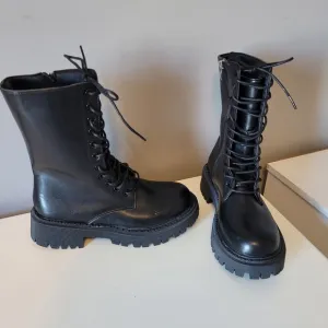 Combat Boots, BNWOT, Size 37
