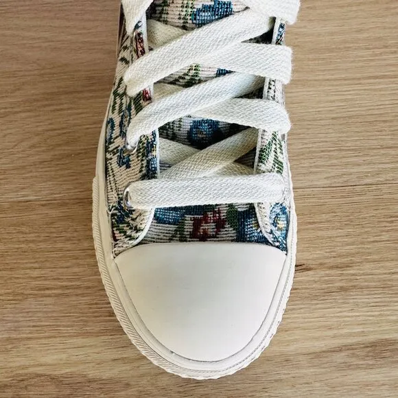 ⭐Converse 6 Women's Sneakers Chuck Taylor Lift Platform Floral Tapestry A11992C