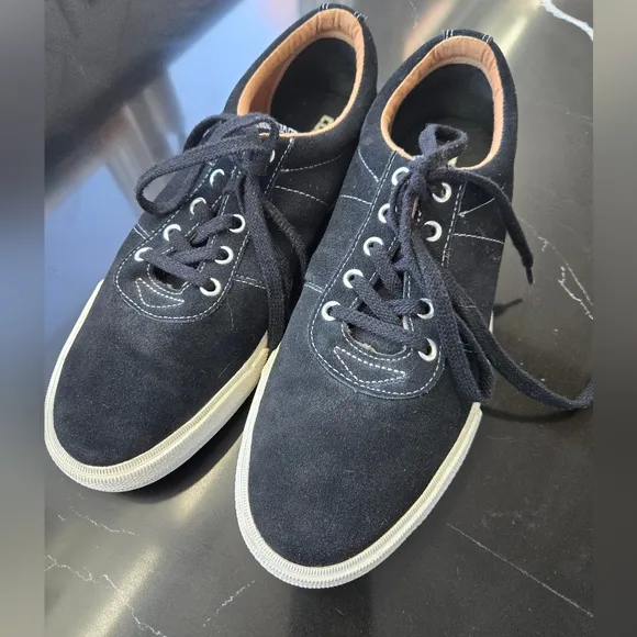 Converse All Star Chuck Taylor Black Suede Low Top Sneakers size 10.