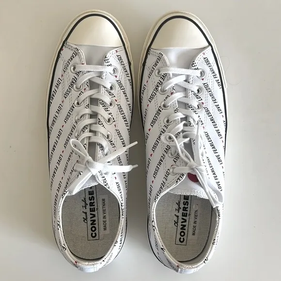 Converse All Star Chuck Taylor Love Fearlessly Low Top