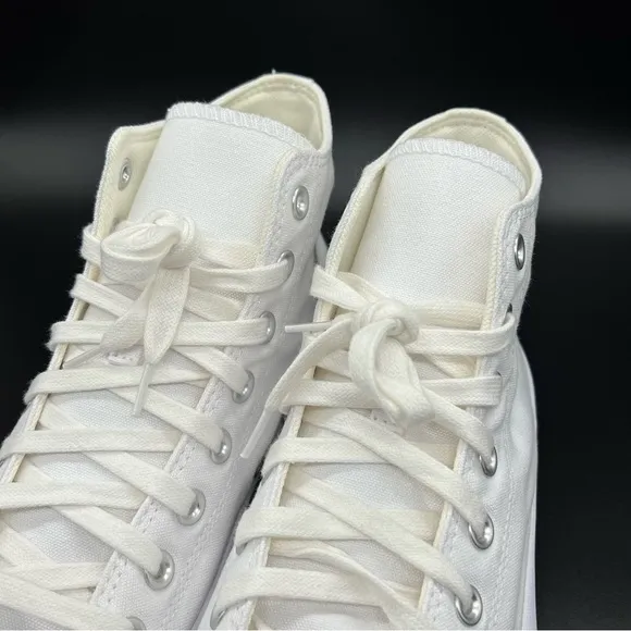 Converse All Star Chuck Taylor Men’s 2.0 Lugged Sneakers