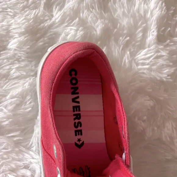 Converse All ⭐️ Star Chuck Taylor            Sz 5 Strawberry 564332