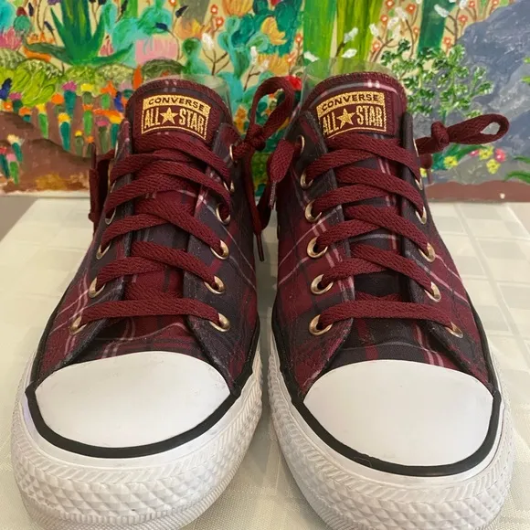 Converse Burgundy Plaid Sneakers Low Top, Burgundy, Black Women's size 9