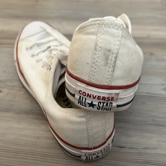 CONVERSE Chick Taylor Allstar Classic Low Top Unisex Sneakers